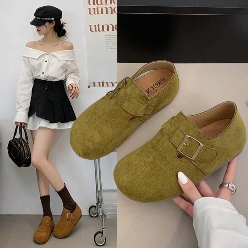 Espadrille Slip On - أحذية نسائية من الجلد المدبوغ مغلقة