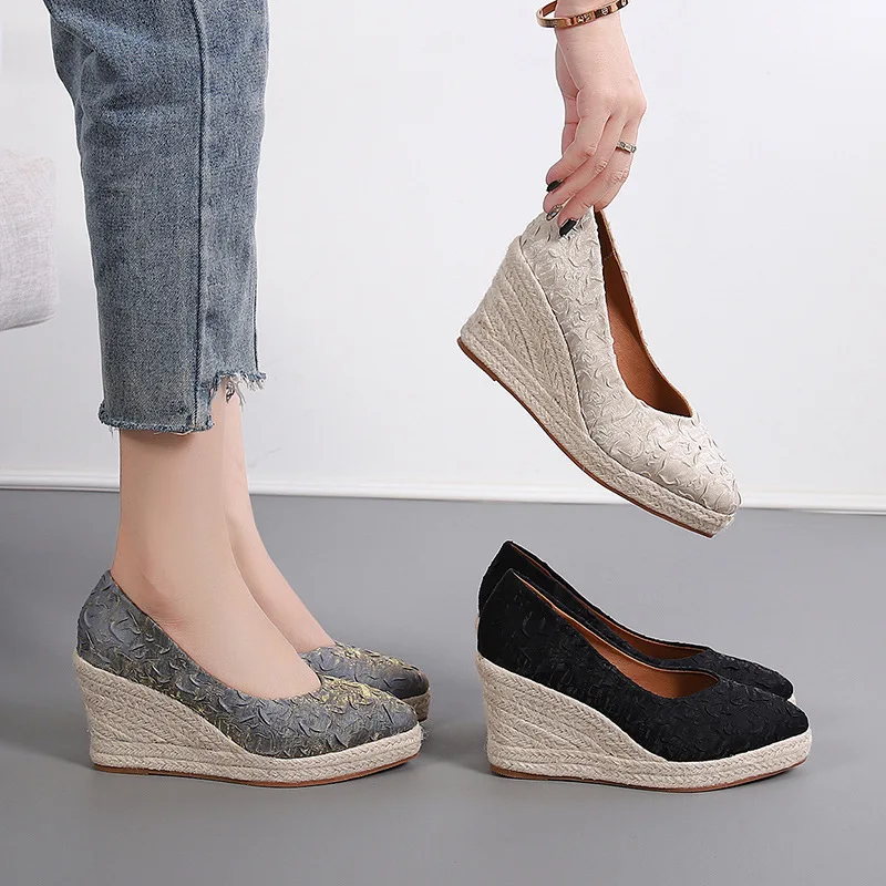 أحذية إسبادريل نسائية بكعب عال - مراجعة Espadrille Slip On وسعره