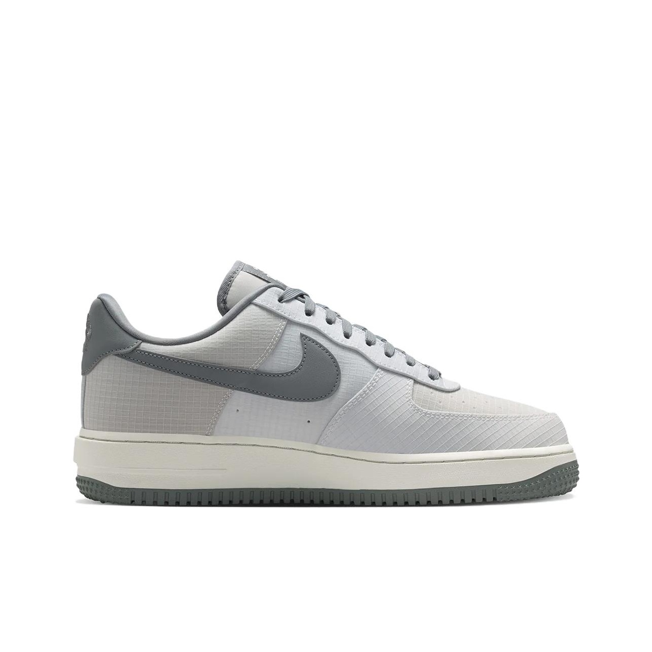 حذاء نايك إير فورس 1 منخفض الر - مراجعة Nike Shoes Air Force 1 وسعره