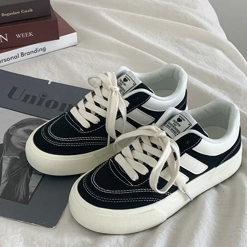 أحذية رياضية غليظة النعل للنسا - مراجعة Vans Shoes Old Skool وسعره