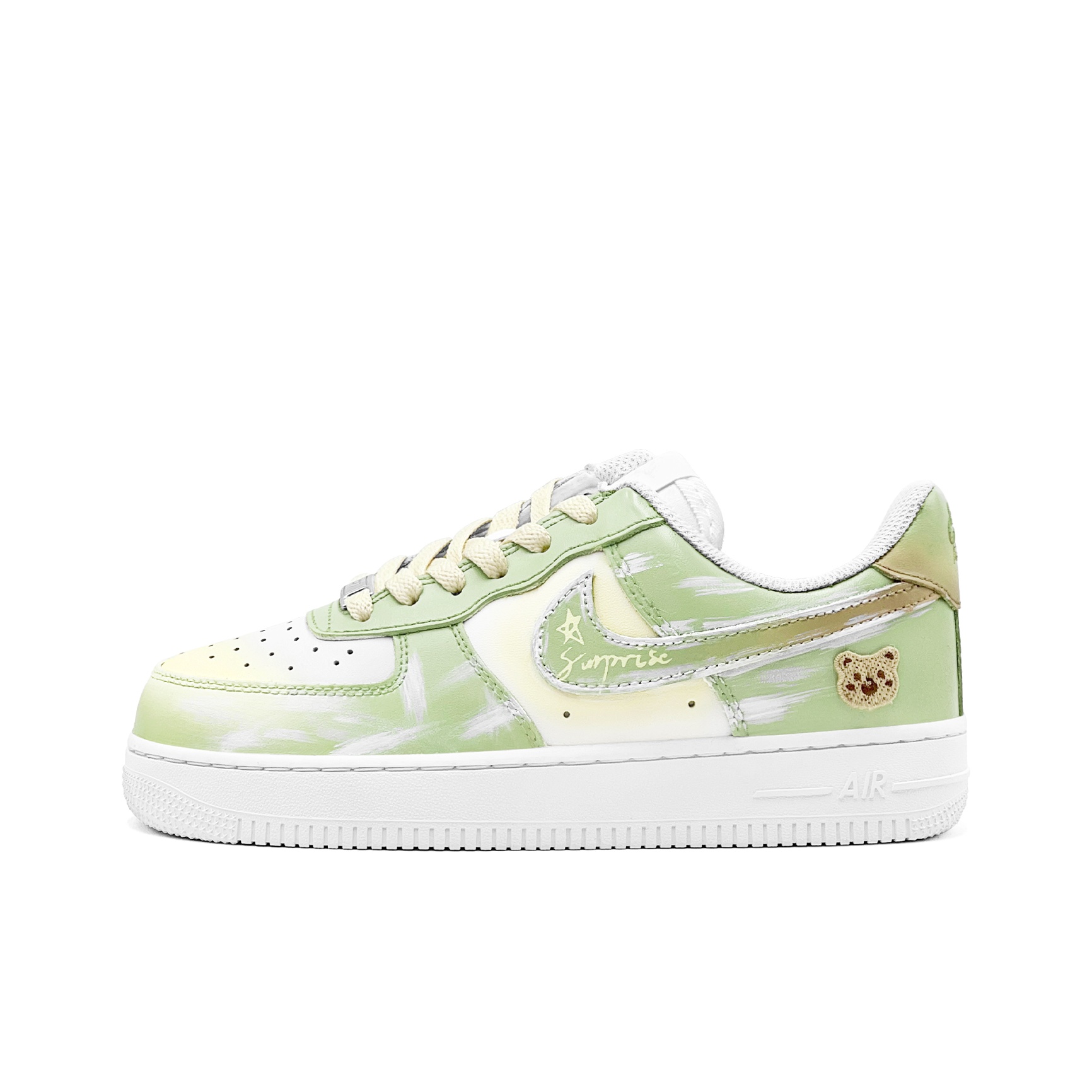 حذاء نايك اير فورس 1 للسيدات ذ - مراجعة Nike Shoes Air Force 1 وسعره