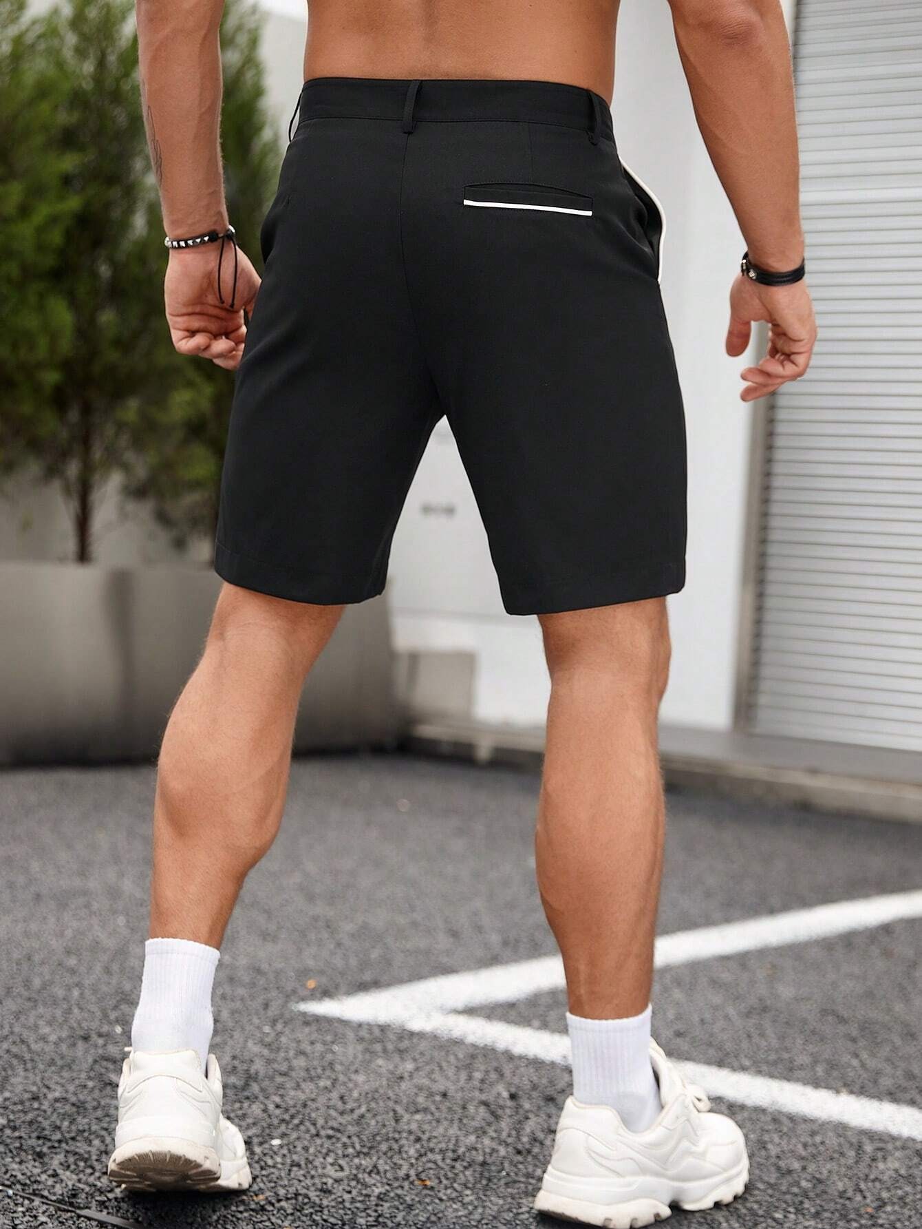 شورت شينو رجالي بتصميم متباين  - مراجعة Shorts Chino Slim وسعره
